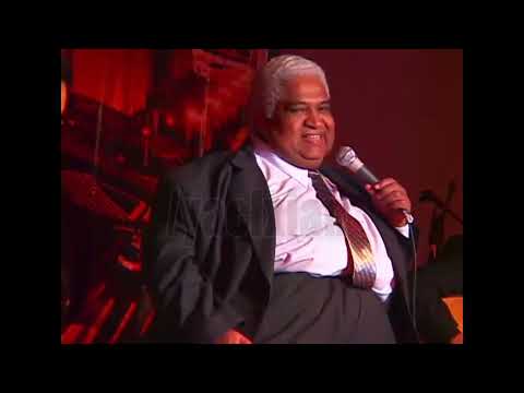 CADA DOMINGO A LAS 12   Arturo Zambo Cavero