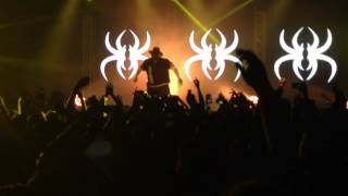 (Epilepsy WARNING)Tech N9ne/Krizz Kaliko live (Volume is very loud keep speakers down)