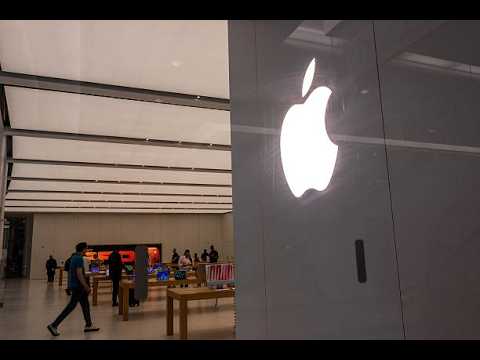 Appleの株価上昇、新CEOに2000ドルの折りたたみiPhone実現への期待 (Apple’s Rally Pressures New CEO to Deliver on $2,000 Foldable iPhone)