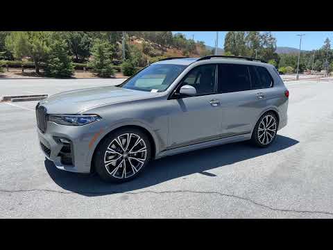 Take a tour of the X7 M50i in Individual Lime Rock Grey |4K