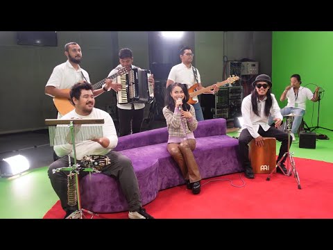 Wani Kayrie - Kamu Kamu ft. Le’ Lagoo | Gempak TV