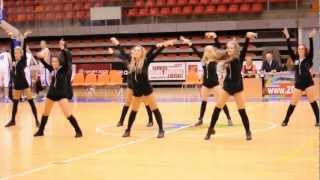 preview picture of video 'BK Jelgava karsējmeitenes - pirmā uzstāšanās / BK Jelgava cheerleaders'