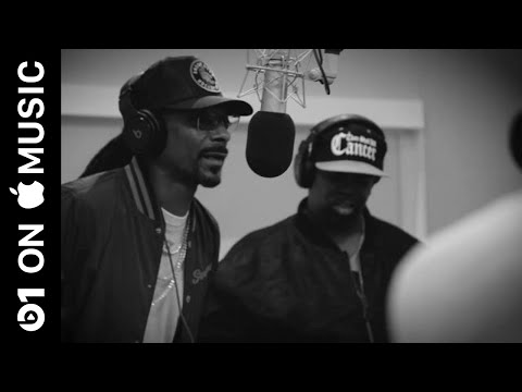 Snoop Dogg freestyles on The Pharmacy [Preview] | Apple Music