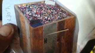 Pallet wood gem stone display box