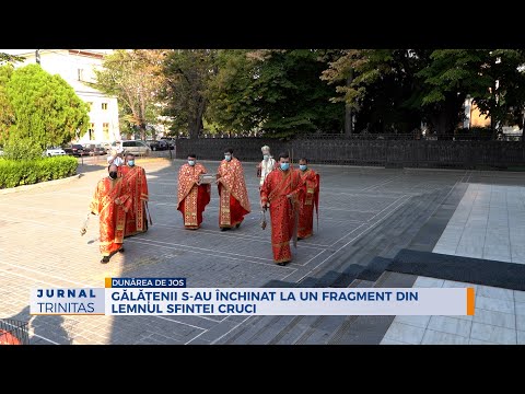 Gălățenii s-au închinat la un fragment din lemnul Sfintei Cruci