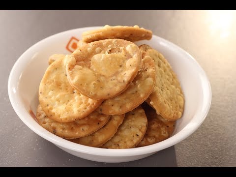 Mathri | Sanjeev Kapoor Khazana