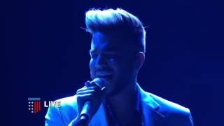 Adam Lambert Performs &#39;Mad World&#39;