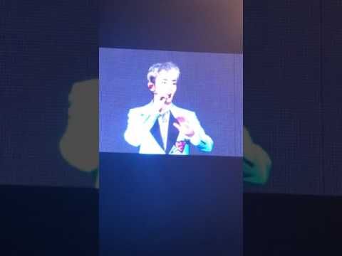 032617 SHINee World V Los Angeles - Talk 1