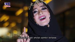 Download lagu Kisah Syaikhona Kholil melihat bungkusan nasi di atas Imam Sholat - Ega Aldeys Qasida Ria mp3