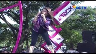 Download lagu FITRI CARLINA Live At Inbox (01-03-2013) Courtesy SCTV mp3 Download lagu FITRI CARLINA Live At Inbox (01-03-2013) Courtesy SCTV mp3