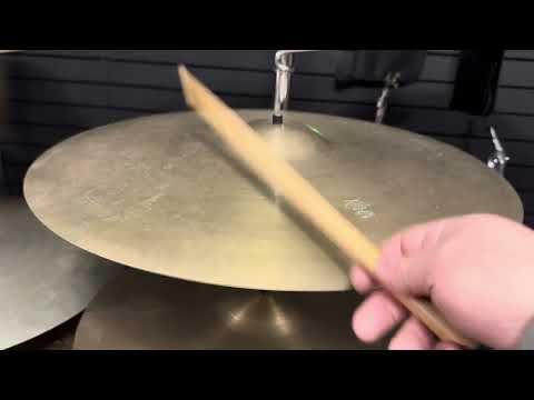 Zildjian Avedis 22” Ride - Vintage 70's Model - VG Cond - 2802 Grams image 6