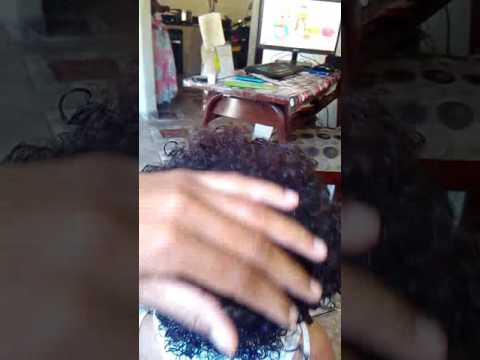 Le sale humo de pelo, luego de haberla bañado