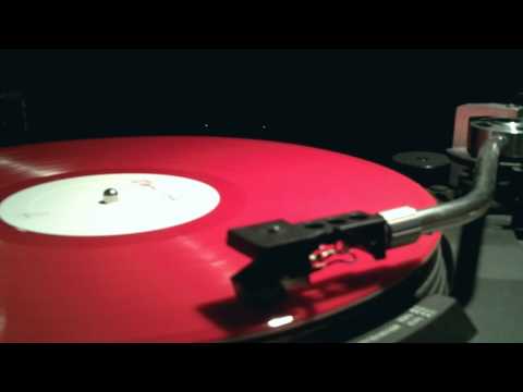 download lagu mp3 mp4 Bon Iver Bon Iver Limited Edition, download lagu Bon Iver Bon Iver Limited Edition gratis, unduh video klip Bon Iver Bon Iver Limited Edition