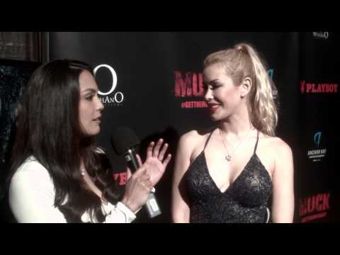 Raquel Pomplun Interviews: Kennedy Summers
