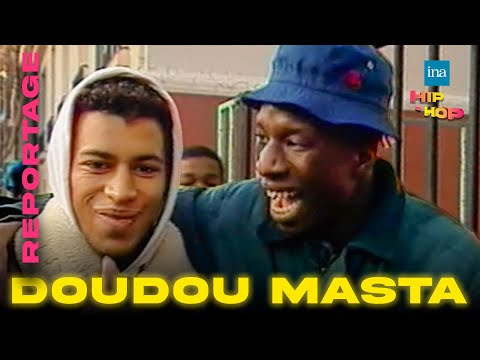 1992 : Doudou Masta dans son quartier à Vitry | INA HIP-HOP