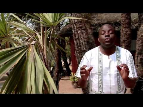 REI HELDER feat Baló Januário   MANA LUNA 2015  video oficial    YouTubevia torchbrowser com