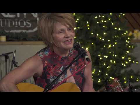Shawn Colvin - "In The Bleak Mid-Winter" (Live From Arlyn Studios, 2020)