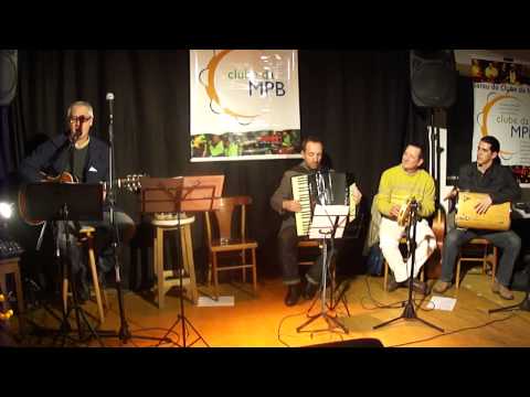 Chovendo No Molhado - Orestes Dornelles