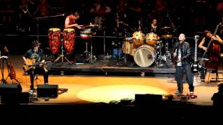 Carlos Santana, Los Invisibles &amp; Cindy Blackman Santana [Africa Bamba] @ Bridge School Benefit 2011