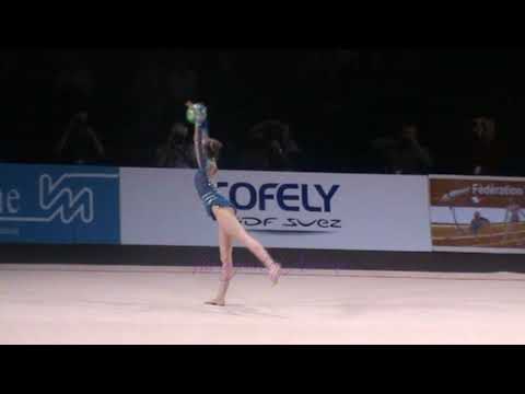 Agathe DUMM (FRA) ball - 2010 Thiais junior AA