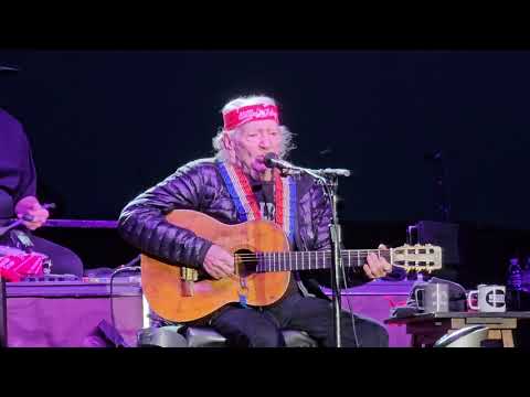 Willie Nelson - On the Road Again - Duluth, MN - 5/23/24