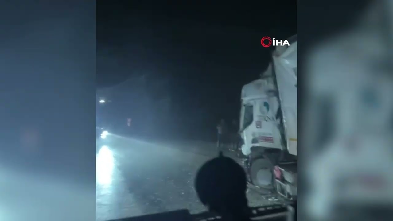 Yağmurda kayan tır kazaya neden oldu: 2 yaralı