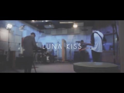 28 Days Later Theme - Luna Kiss (Live Session)
