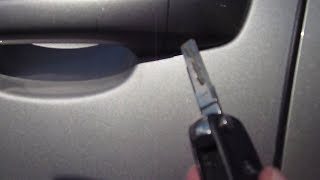 VW Passat - Where is the Door Key Hole?