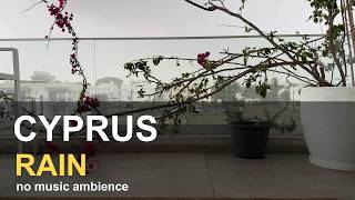Regengeräusche auf Zypern: Balkon mit Bougainvillea bei Nikosia