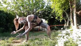 Africa Julien Doré et Dick Rivers danse