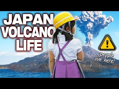 日本最活躍火山的日常是怎樣的？這些人竟然過著…！ (What Living on Japan's MOST ACTIVE Volcano is Like | These People Are...)