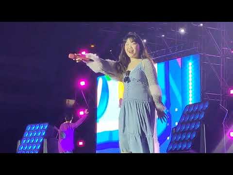AKMU - Give Love - Live at SoundCheck Festival, Bangkok, Thailand (2023.03.25)