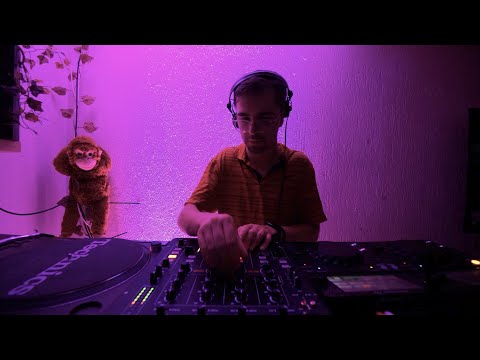 Uksimo Release Party DJ Set