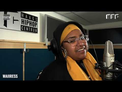 H3C HARD BARS 62: Waiiress