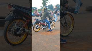 Download lagu Liaran drag bike vega di sirkuit pakisaji jepara #shorts #balapliar #dragbike mp3