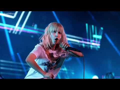 Paramore - Hard Times (Live) [Legendado PT-BR]