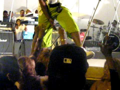 Ah Shoulda Never - Chutney In De Park 2011 Toronto