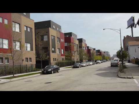 A walk around Union Row, in East Pilsen