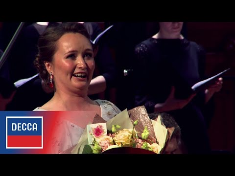 Julia Lezhneva sings Mozart's 'Laudate dominum' in Moscow, 2018