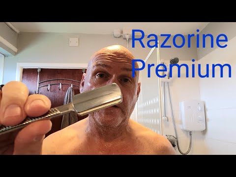 Razorine Premium Razor. Proraso Red Pre Shave and...