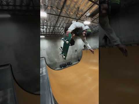 Экстремальный спорт Big Air Skateboarding