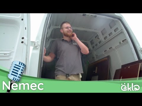 Das Team hinter öKlo: Nemec - Trockentoilette verladen & lagern