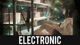 Alex Cortes &amp; Kre - Breakthrough (feat. Sophia)