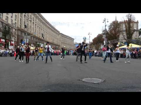 Michael Jackson - 55th Birthday Dance tribute, flashmob (Kyiv,Ukraine) - Smooth Criminal