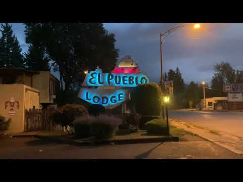 RDS4E16 The El Pueblo Lodge in Taos, New Mexico.  Better than sleeping on the ground, I guess.