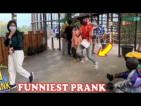 funniest-pranks-disangka-orang-gila