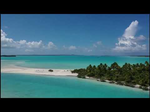 Beautiful Araura Enua - sung by Jeremiah Glassie. Composed by George Upu.