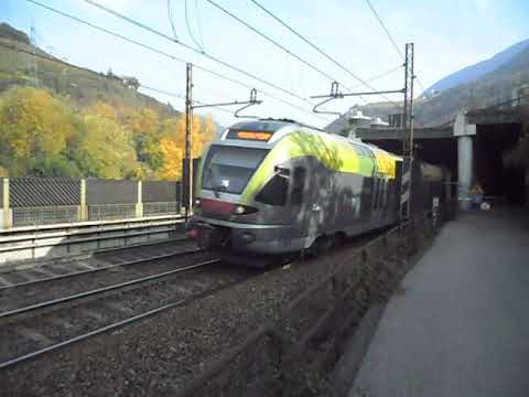21.10.2017. TRENO ETR 170 FLIRT SAD IN TRANSITO A CARDANO (BZ).