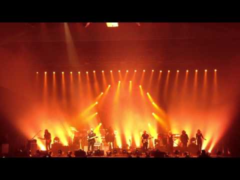 Brit Floyd - Coming Back To Life