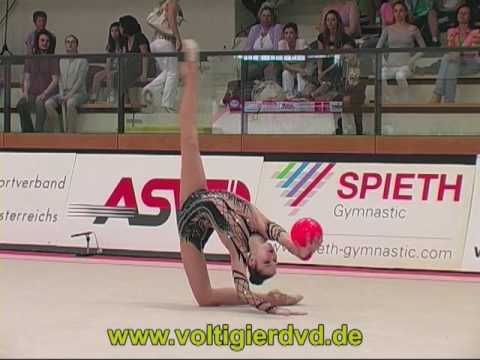 GP Innsbruck 2010 - Finals Senior Ball 08 Alina MAKSYMENKO